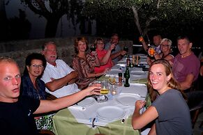 Mathraki Resort