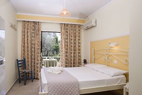 Mathraki Resort