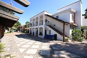 Alcazar Suites