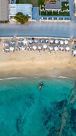 Liana Beach Hotel & Spa