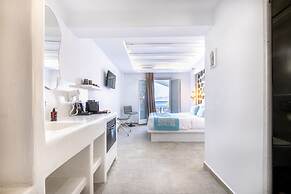 Liana Beach Hotel & Spa
