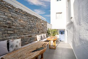Liana Beach Hotel & Spa
