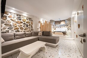 Liana Beach Hotel & Spa