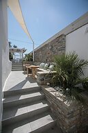Liana Beach Hotel & Spa