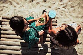 Liana Beach Hotel & Spa