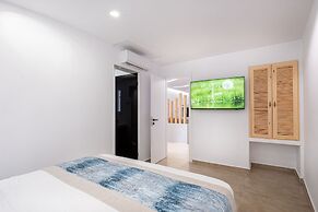 Liana Beach Hotel & Spa