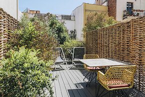 Uma House by Yurbban Trafalgar