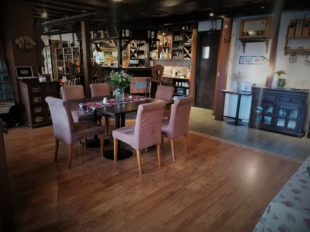 Cronin's Guesthouse B&B