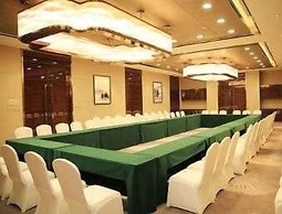 Ramada Yiyang Taojiang