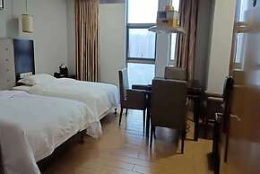 Ramada Yiyang Taojiang