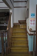 Iza Kamakura Guest House & Bar - Hostel
