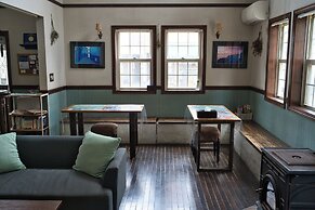 Iza Kamakura Guest House & Bar - Hostel