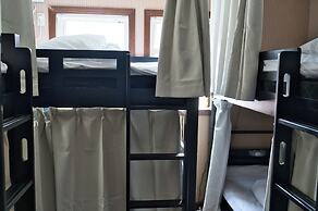 Iza Kamakura Guest House & Bar - Hostel