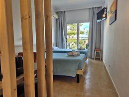 Morfeas Hotel