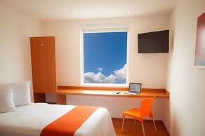 One Monclova Hotel