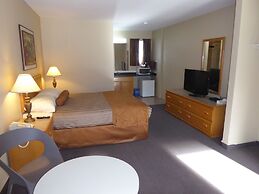 Avalon Inn