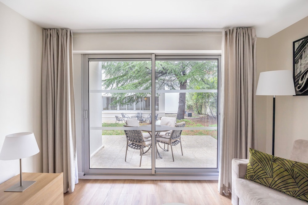 Royal Regency Paris Vincennes