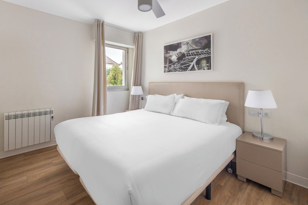 Royal Regency Paris Vincennes