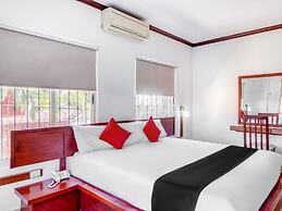 Monte Salerno Hotel & Suites