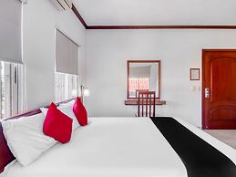 Monte Salerno Hotel & Suites