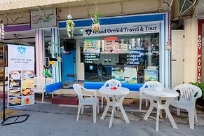 Hotel Grand Orchid Inn