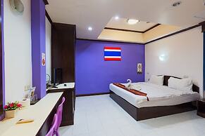 Hotel Grand Orchid Inn