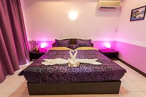 Hotel Grand Orchid Inn