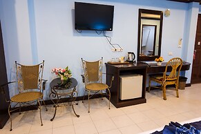 Hotel Grand Orchid Inn