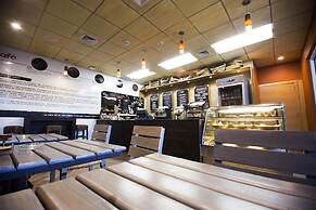 Kinam Hotel