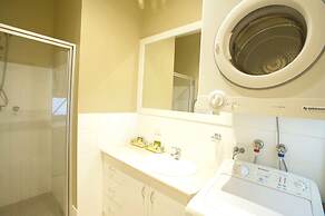 Globe Apartments