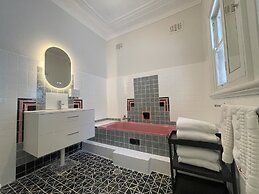 Globe Apartments