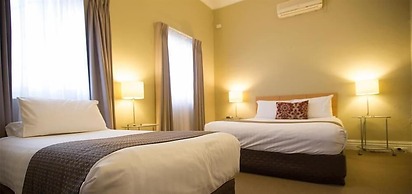 Globe Apartments