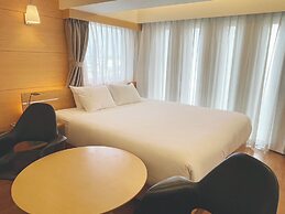 Breath Hotel
