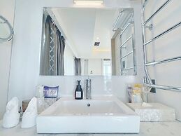 Breath Hotel