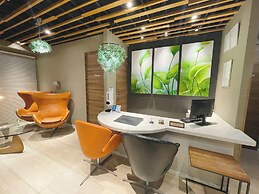 Breath Hotel