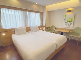 Breath Hotel