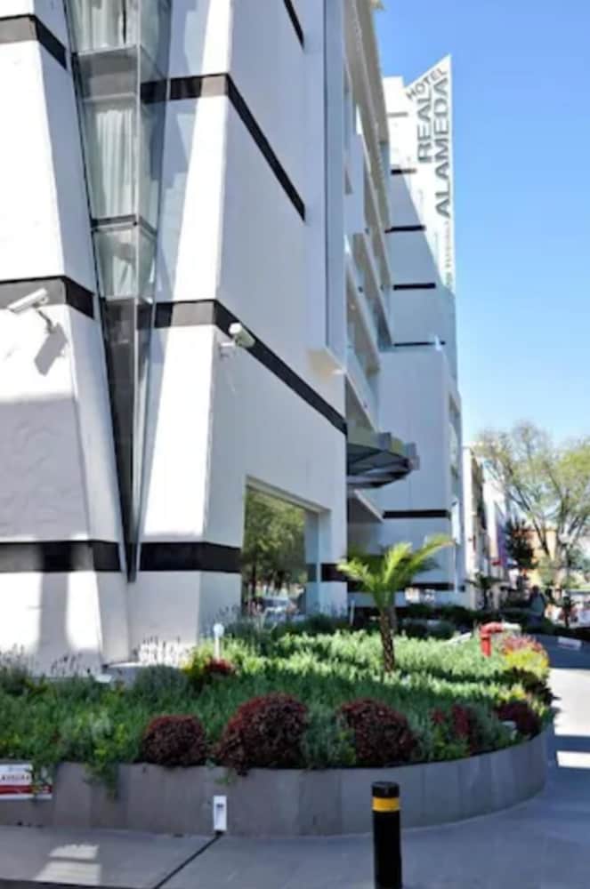 Hotel Real Alameda