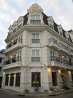 Aurum The River Place
