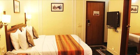 Hiltop Hotel