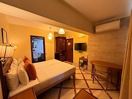 Hiltop Hotel
