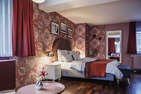 The Circus Hotel