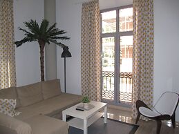 Life Apartments Alameda Colon