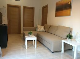 Life Apartments Alameda Colon
