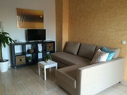 Life Apartments Alameda Colon