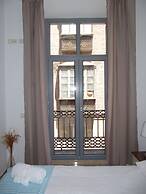 Life Apartments Alameda Colon