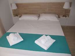 Life Apartments Alameda Colon