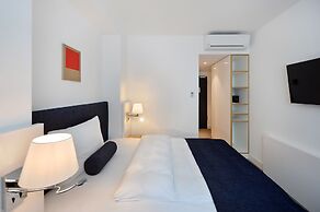 Bayer 89 Vi Vadi Hotel