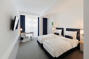 Bayer 89 Vi Vadi Hotel