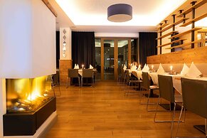 Bayer 89 Vi Vadi Hotel