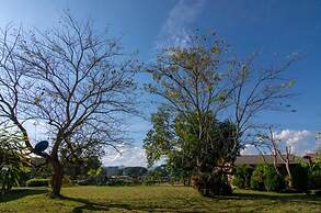 Riverside @ Hsipaw Resort